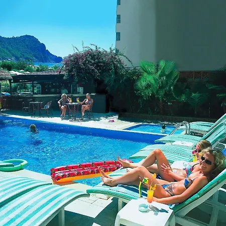 Aroma Hotell 3*